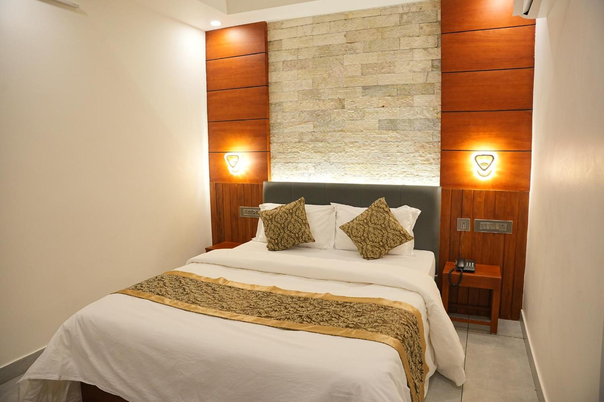 Silverstone Hotel